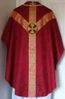 Red Gothic Chasuble traditional, silk damask GL004